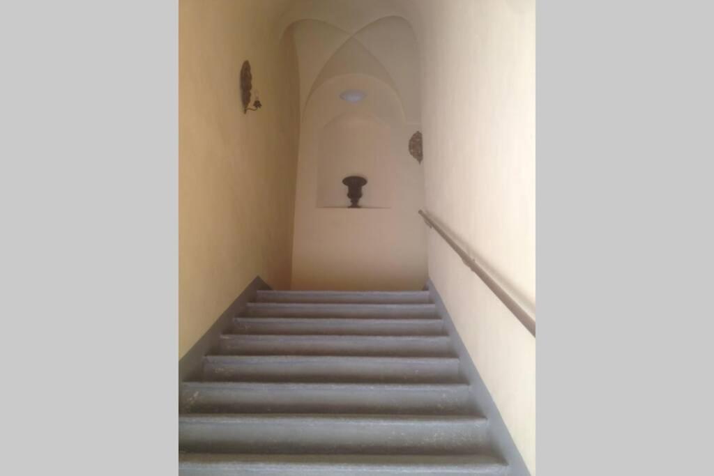 Cozy Apartment In Palazzo Malaspina Piacenza Exteriör bild